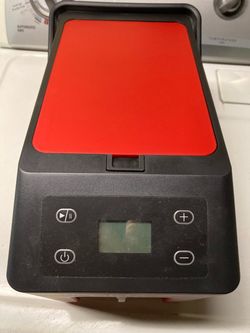 Ice therapy machine