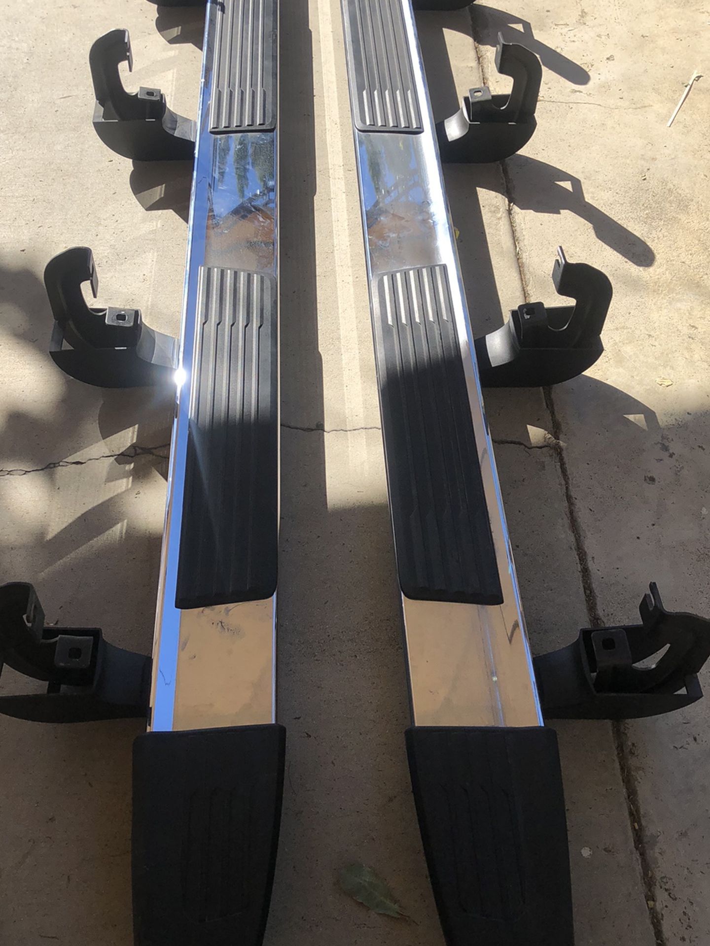 TAKE OFF FACTORY RUNNING BOARDS