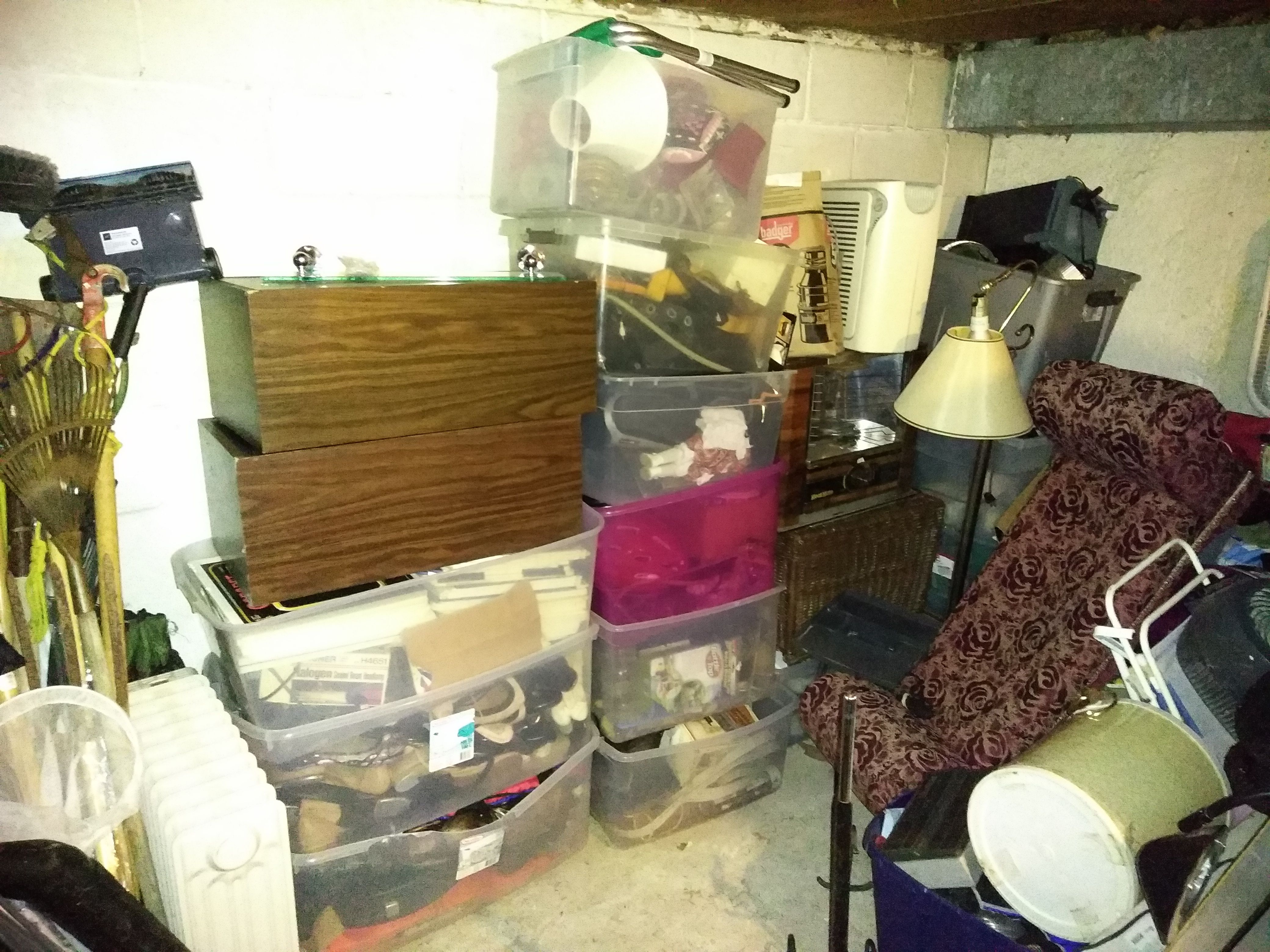 WHOLESALE TODAY 10 TOTES FULL $100