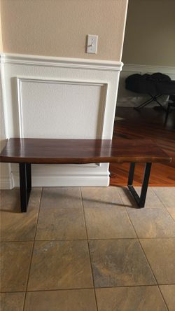 Live edge bench