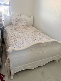 Bed Disney Princess white full , cama blanca Disney full