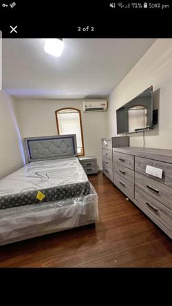 Brand new 5pcs Bedroom set for sale with free delivery