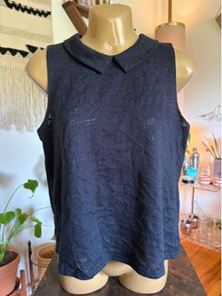 Black Floral Lace Sleeveless Collared Top