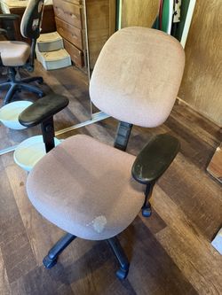 Free Chair