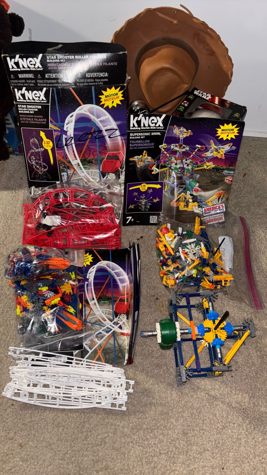 K’nex Amusement Park Ride And Roller Coaster