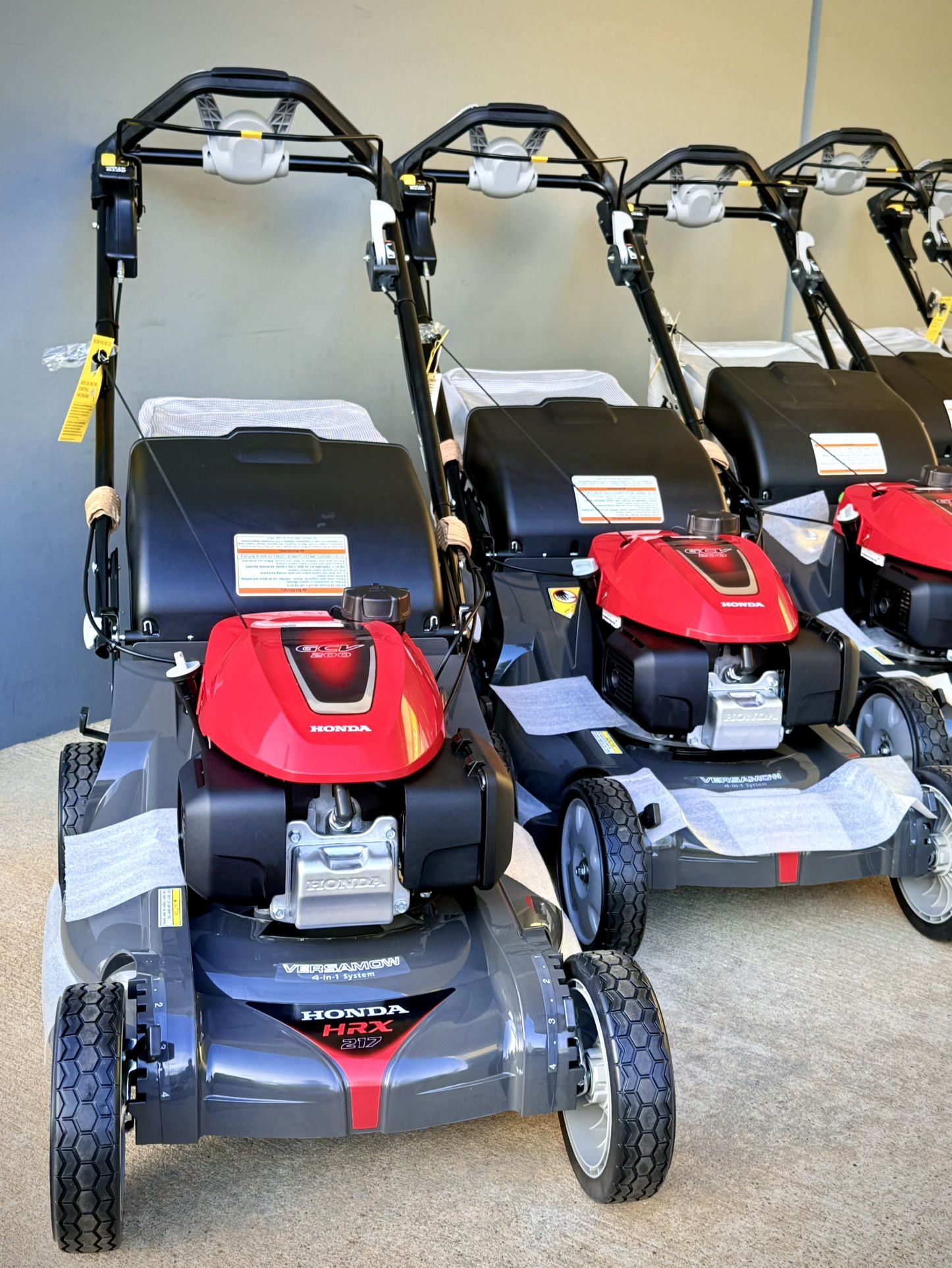 Brand new Honda Nexite Deck 4-in-1 Select Drive 21 in. Gas Walk Behind Self Propelled Lawn Mower with Blade Stop System