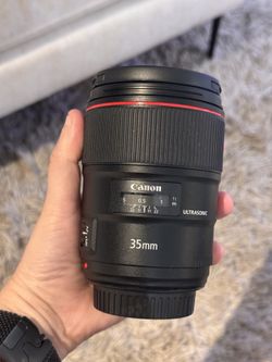 Canon EF 35mm f/1.4L II USM Lens - Excellent Condition!