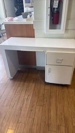 Desk /storage cabinet