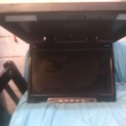 Car TV 22"