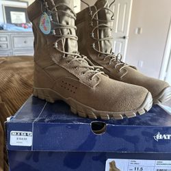 BATES COBRA HW JUNGLE BOOTS SIZE 11.5 NEW IN BOX