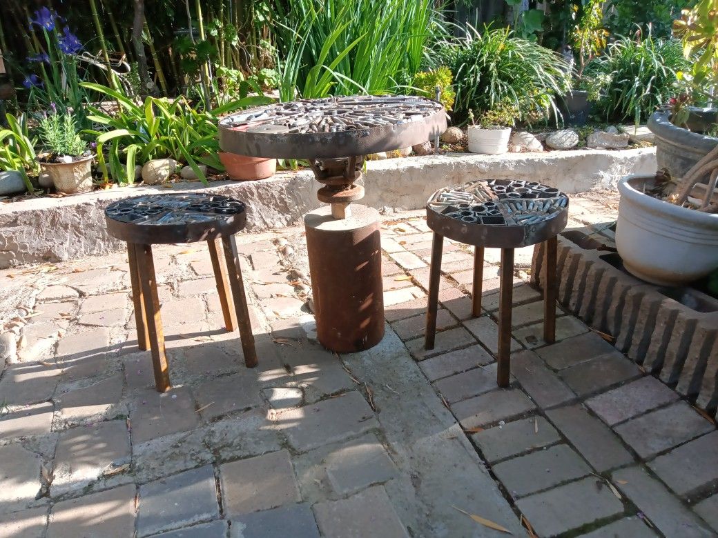 Metal Table & Chairs