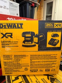 NEW IN BOX DEWALT 20V MAX XR Brushless 5" Random Orbit Sander Kit (DCW210C1)