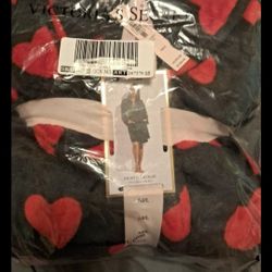 Victoria Secrets Plush Robe And Slippers