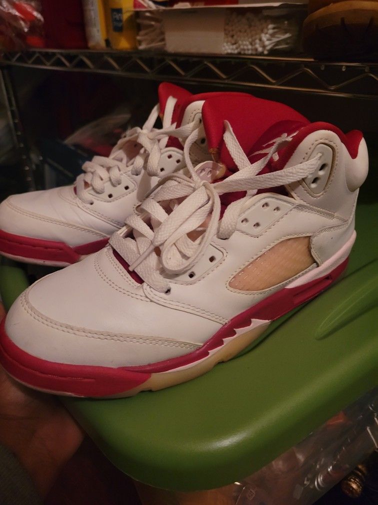 Air Jordan 5's