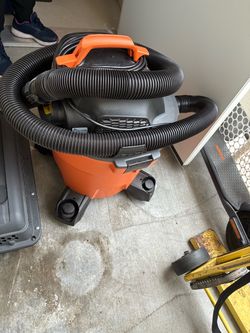 RIDGID Wet/Dry Shop Vacuum with Hose
