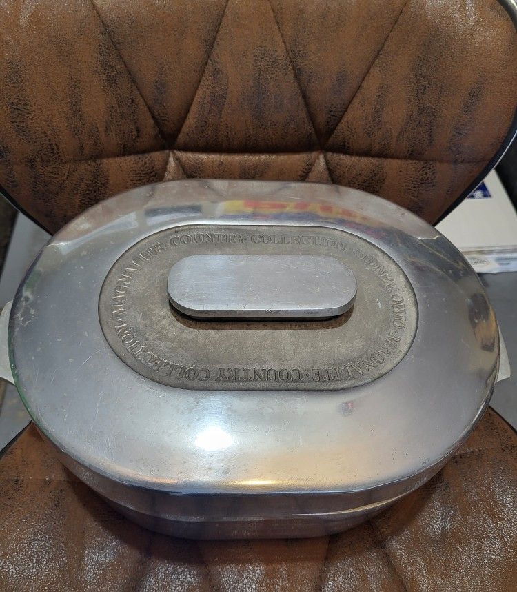 Vintage Magnalite GHC Country Collection 8 Qt 12" Dutch Oven/Roaster #5265