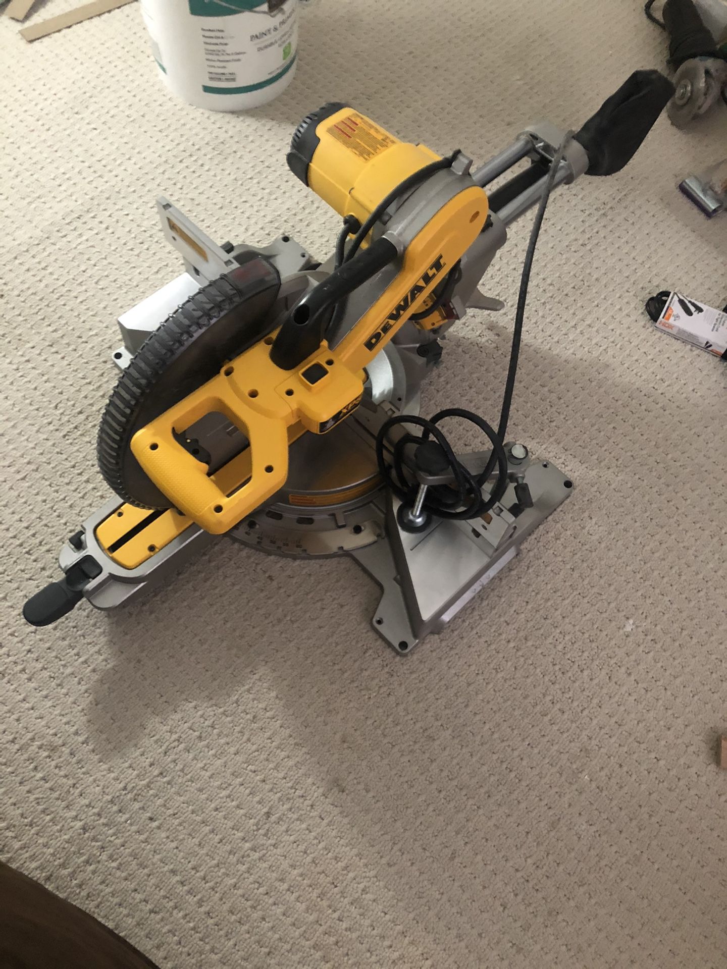 Dewalt 12 Miter Saw
