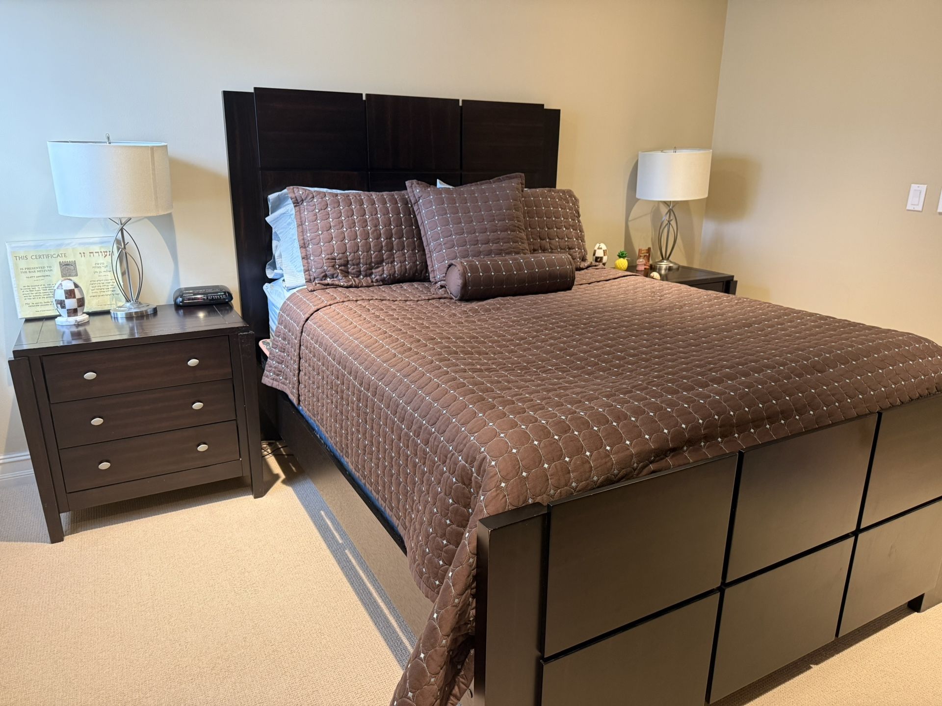 Queen Size Bed And Mattress With Nightstands And dresser