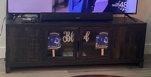 Nice tv stand