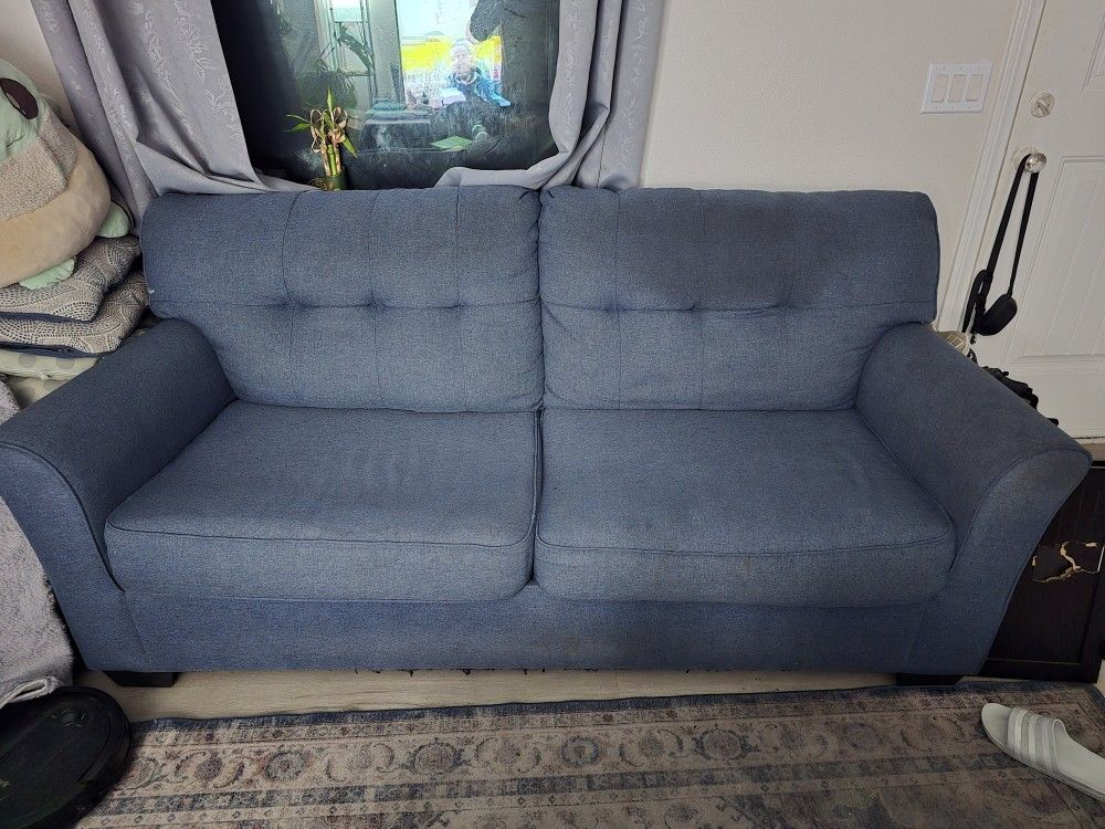 Couch In Very Good Condition