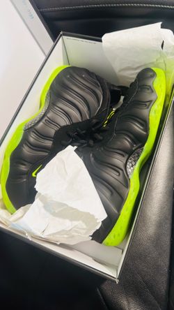 Nike Air Foamposite One - Black/Volt- DS- SZ 13