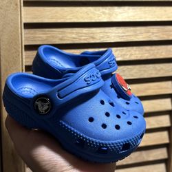 Toddler crocs 4c