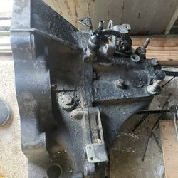 96-2000 Honda Civic 5 Speed Transmission Parts Only