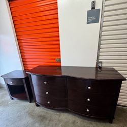 Studio By Home Quality Dresser And Nightstand Combo