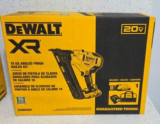 Dewalt 20V MAX XR Lithium-Ion Cordless 2-1/2 in. 15-Gauge Finish Nailer Kit with 2.0Ah Battery, Charger and Contractor Bag