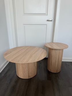 Brand New In Box 2 Piece Set of Wooden Coffee Tables Modern Side Table