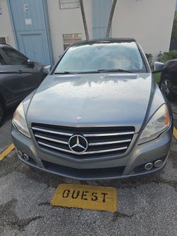 2011 Mercedes-Benz R-Class