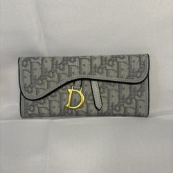 Women’s Large Foldable Wallet Brand New Luxury