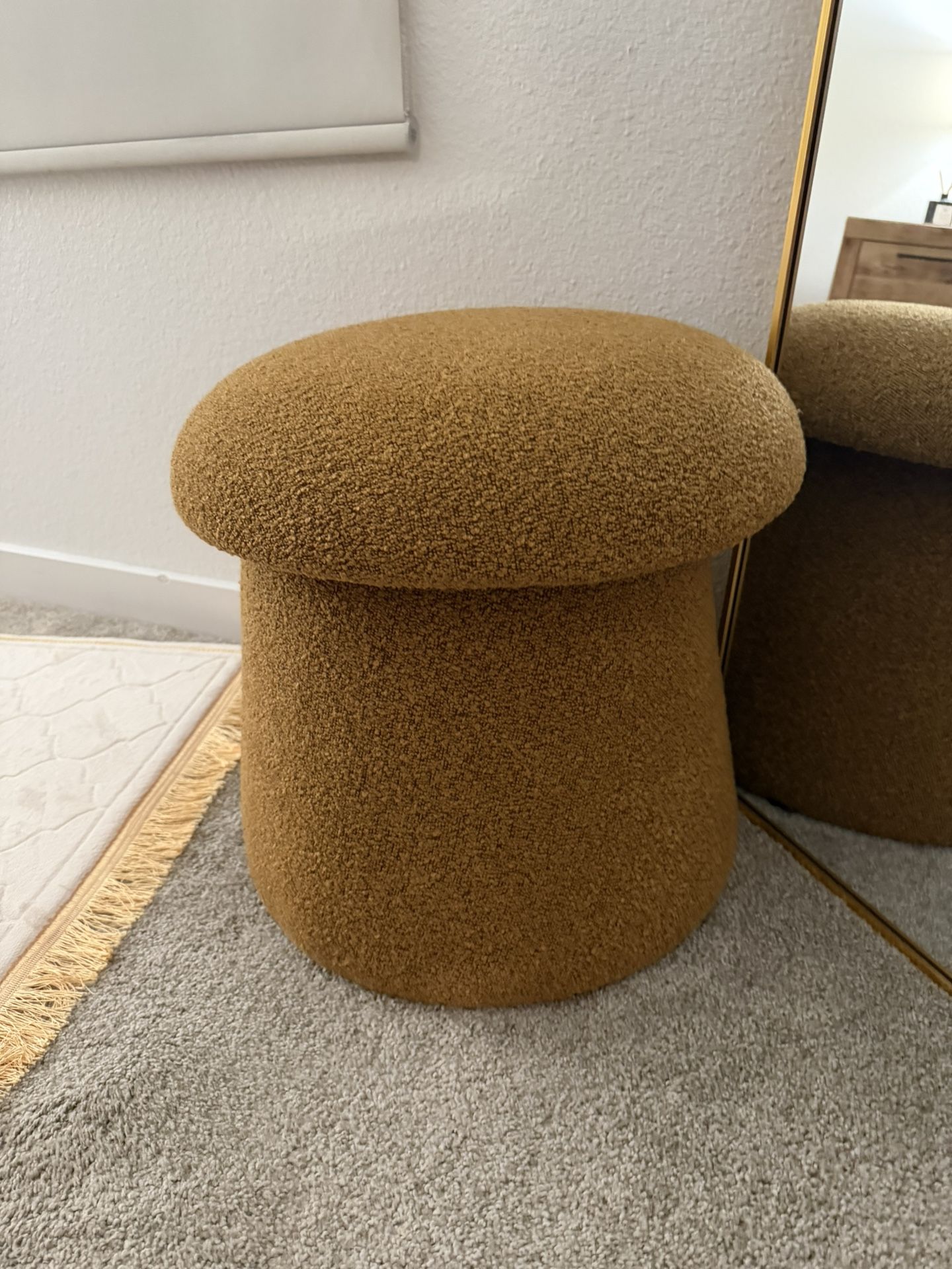 🌟 Brand New Mushroom Upholstered Storage Ottoman – Gold Bouclé 🌟