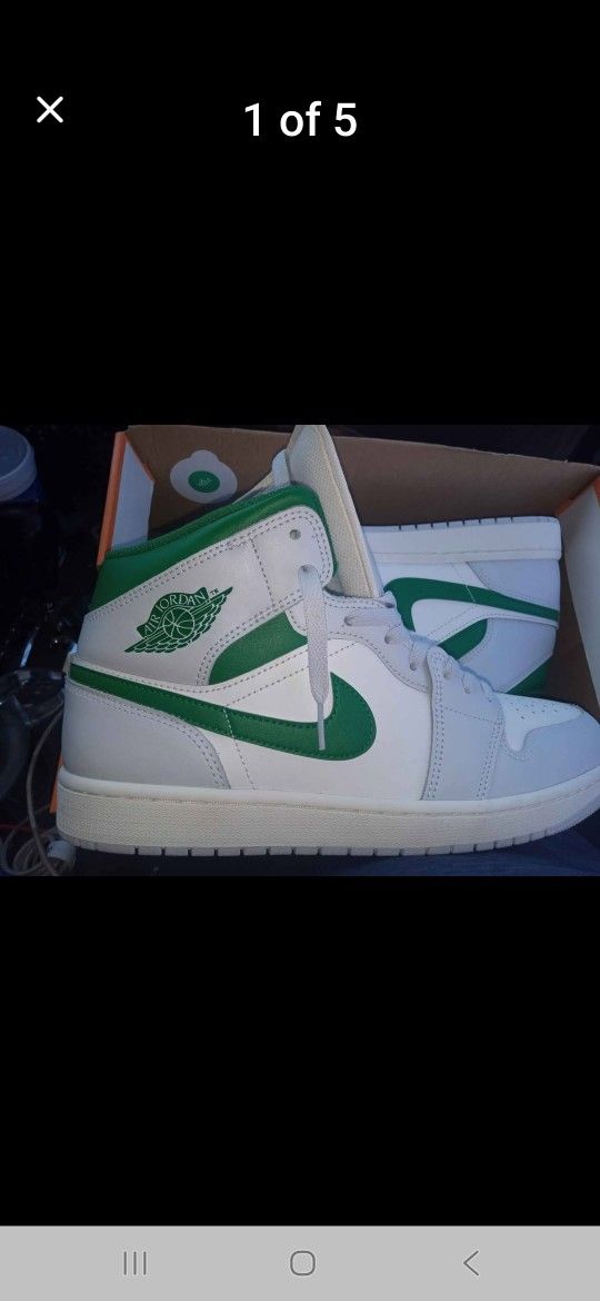 Size 12 Jordan Ones 