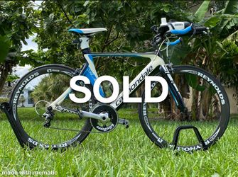 CANNONDALE SLiCE CARBON FIBER. 54-55cm. Click On Profile To See More Exceptional High End Bicycles.