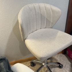 desk chair