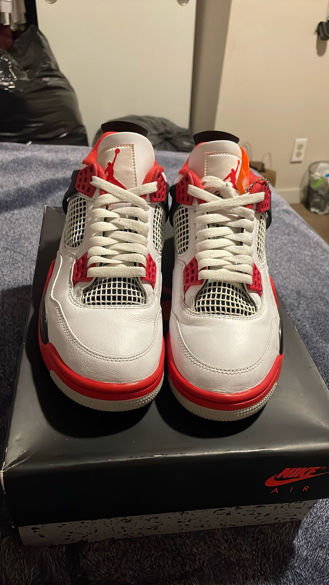 Air Jordan 4 Retro “Fire Red” (2020)
