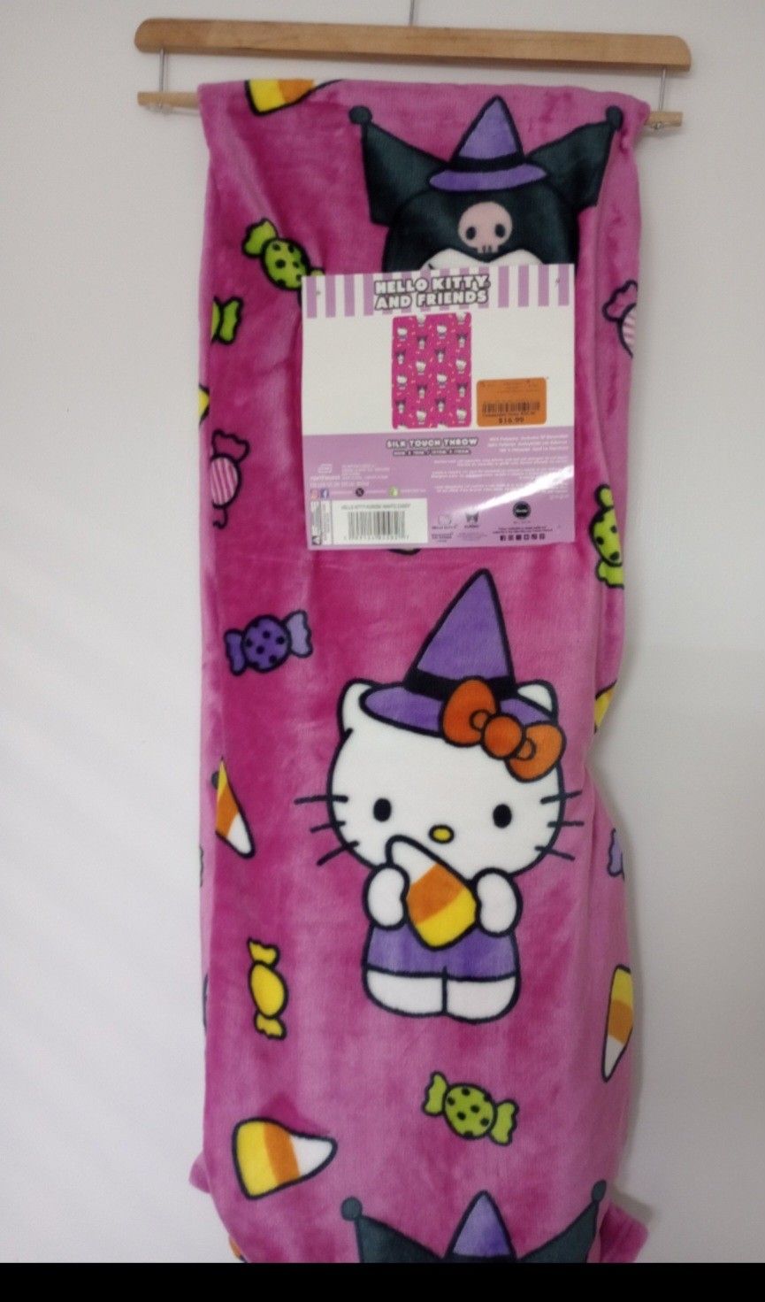 Hello Kitty Halloween Blanket