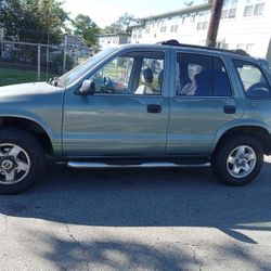 2001 Kia Sporatage  110,359 Miles Automatic 4cylnder