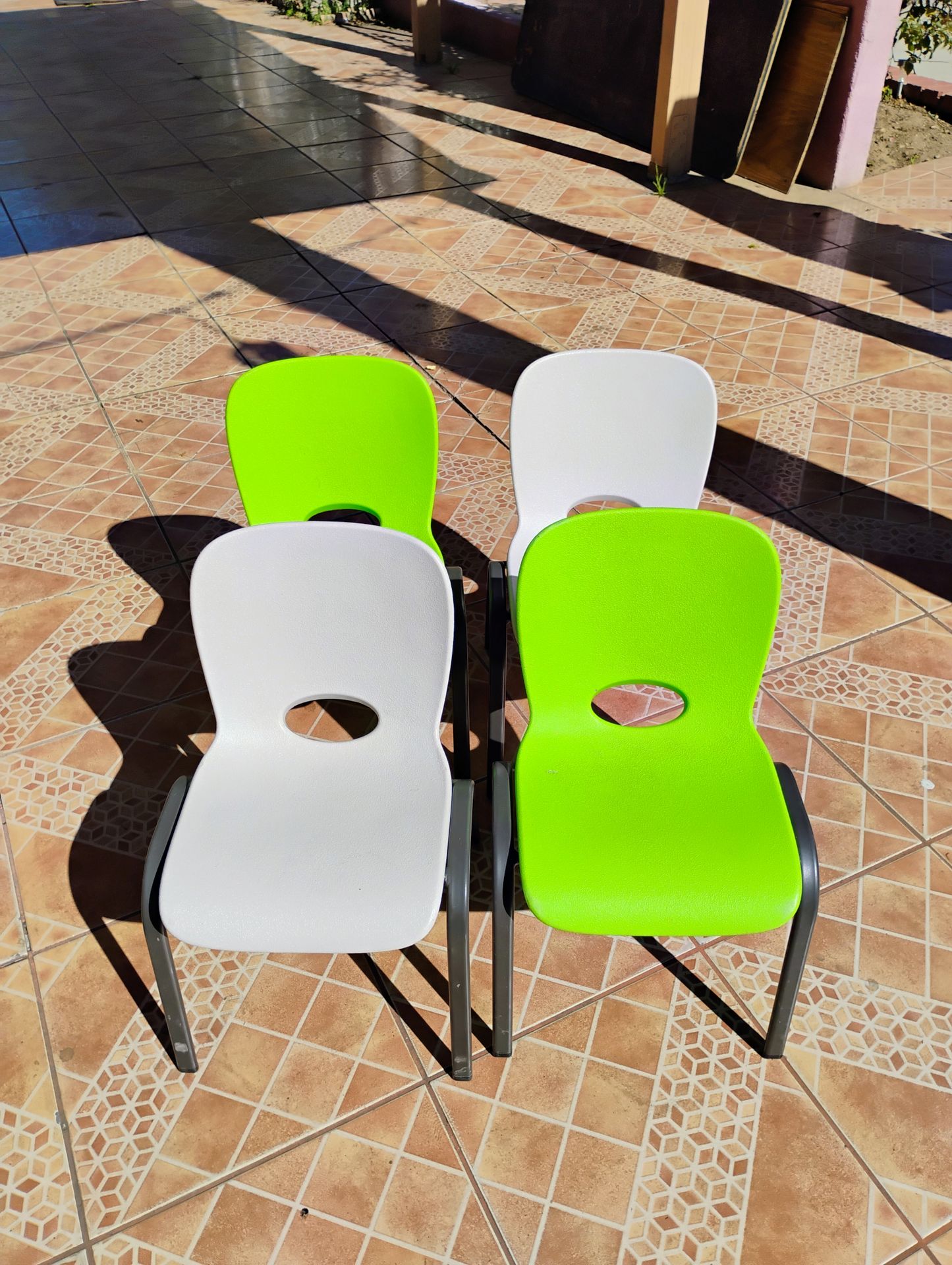 Set kids chairs