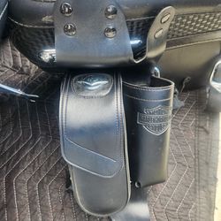 Harley-Davidson saddlebag guard bag
