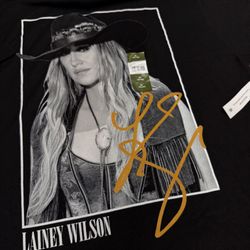 NWT Lainey Wilson Adult XL Black Tour Tee, brand new with tags!