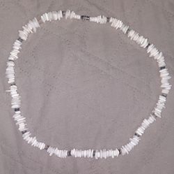 18" WHITE PUKA BEAD NECKLACE
