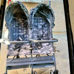 GAP double Stroller