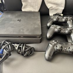 PS4 & Games 
