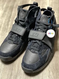 New Nike Trainer Hurache triple black sz. 11.5