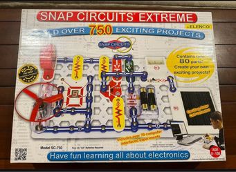 Snap Circuits Extreme, Science Engineering Electronics Fun STEM Projects