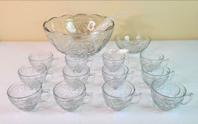 New Vintage Glass Punch Bowl 27-Piece Set