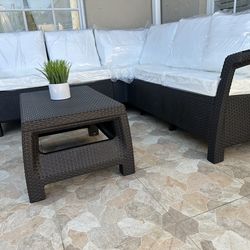 NEW IN BOX! set! DELIVERY AVAILABLE!