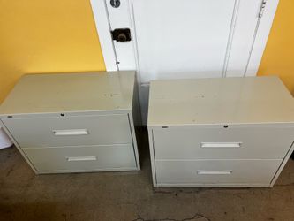 Filing Cabinet- 2 Drawer